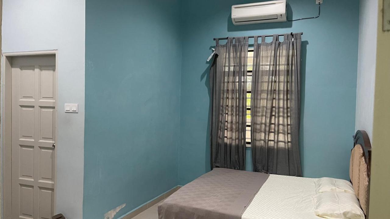 Nikmat Homestay Riyadh Kampong Tuan Mandak Extérieur photo