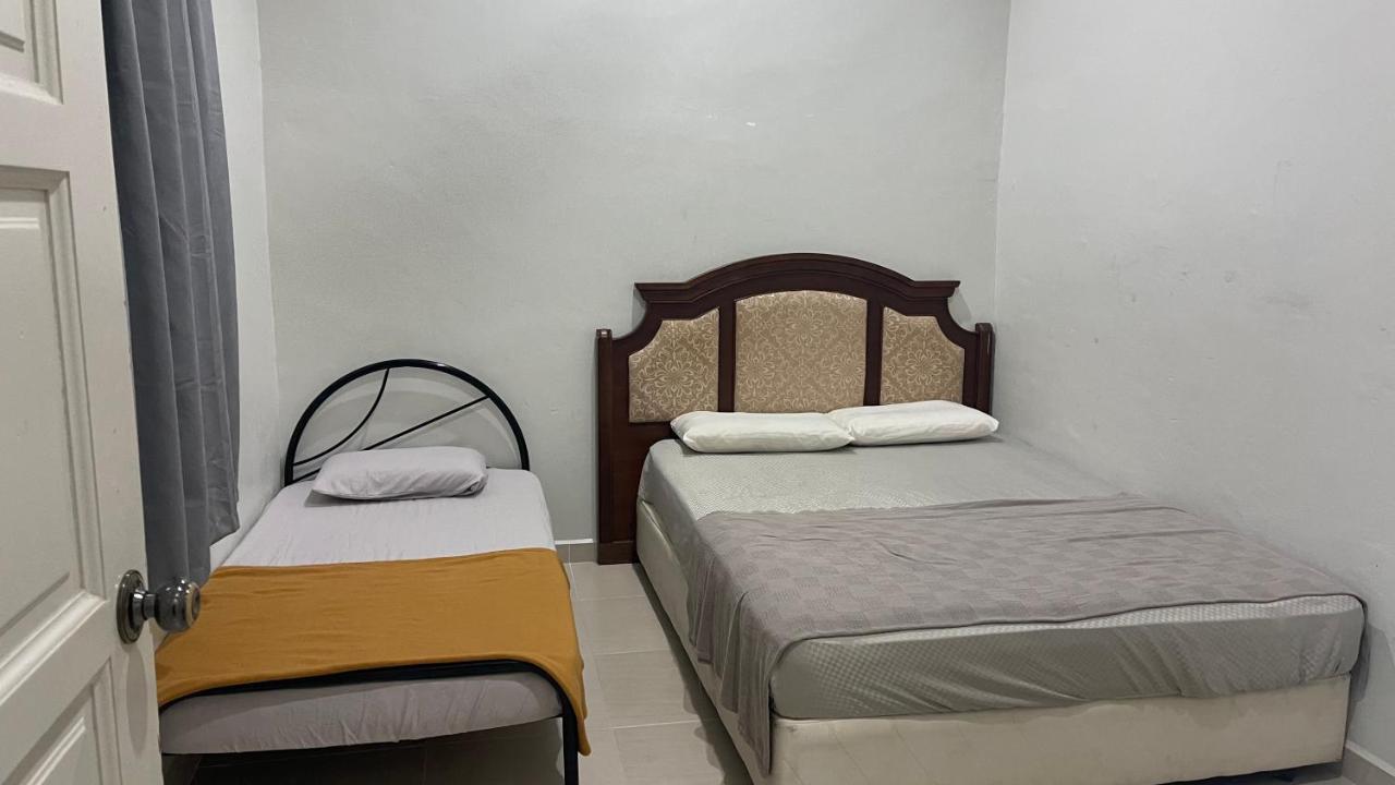 Nikmat Homestay Riyadh Kampong Tuan Mandak Extérieur photo